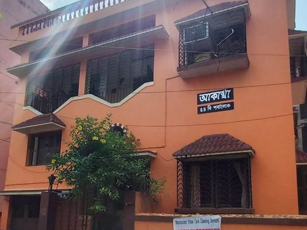 SRS on-site at an independent home in Haltu, Kolkata — work in progress